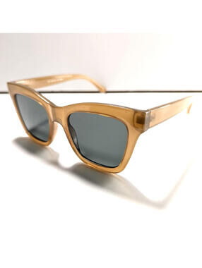 Aerie Sunnies Sunglasses Let the Real you Shine Beige Light Yellow Tone Excellen